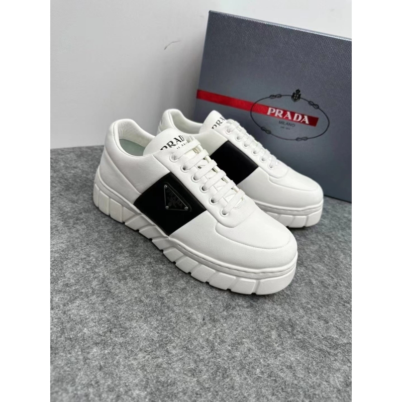 Pra*a sneakers